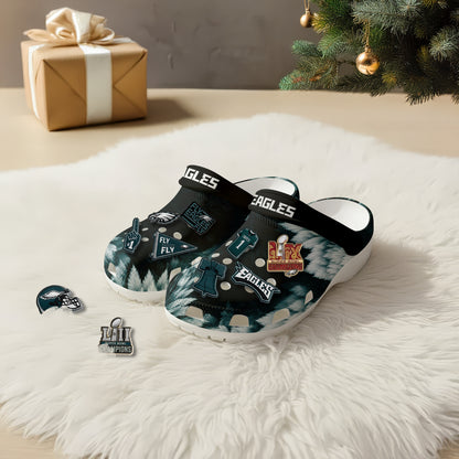 Philly Fangear Feather Green Clogs - Charms Gift Set